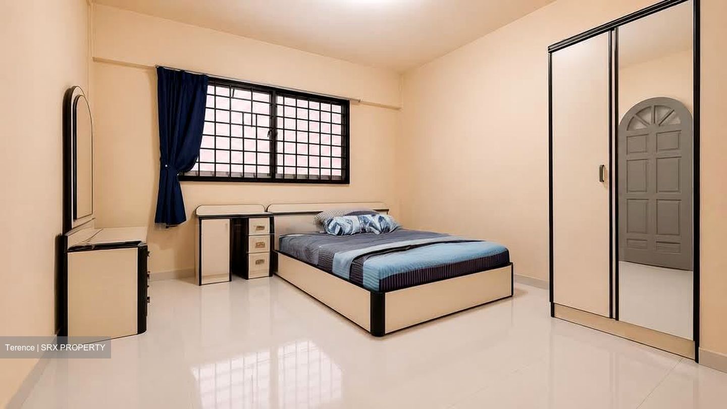 Blk 221 Kovan Green (Hougang), HDB Executive #584889401